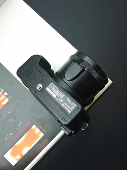 Used Panasonic Lumix DMC-FZ20 Digital Camera [No charger]