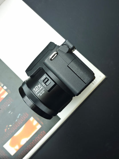 Used Panasonic Lumix DMC-FZ20 Digital Camera [No charger]