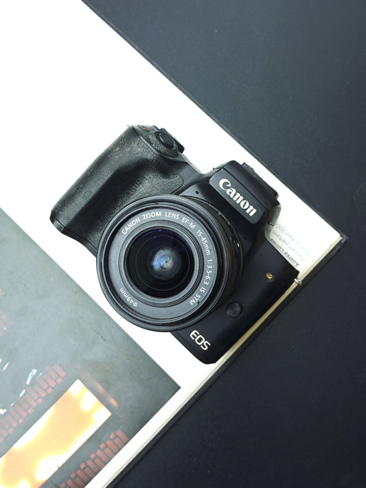 Used Canon EOS Kiss M with EF-M 15-45mm F3.5-6.3 IS STM [No charger]