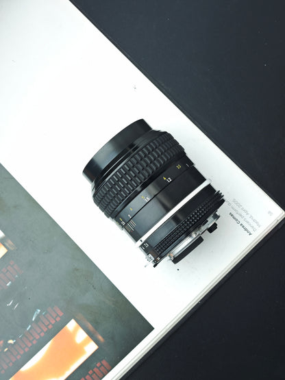 Nikon Nikkor 105mm F2.5 Ai