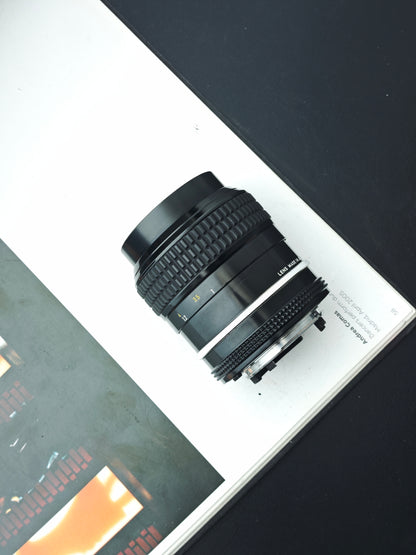 Nikon Nikkor 105mm F2.5 Ai