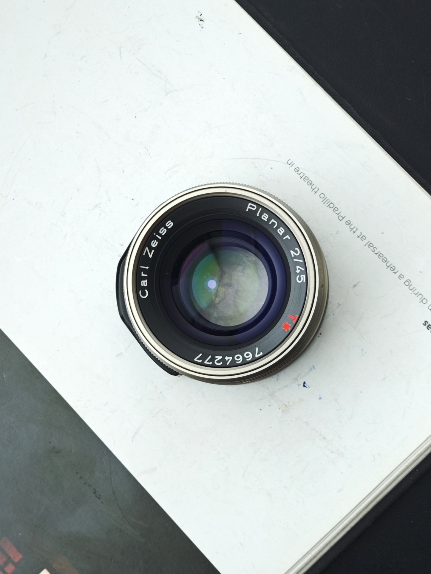 Carl Zeiss Planar 45mm F2 T*