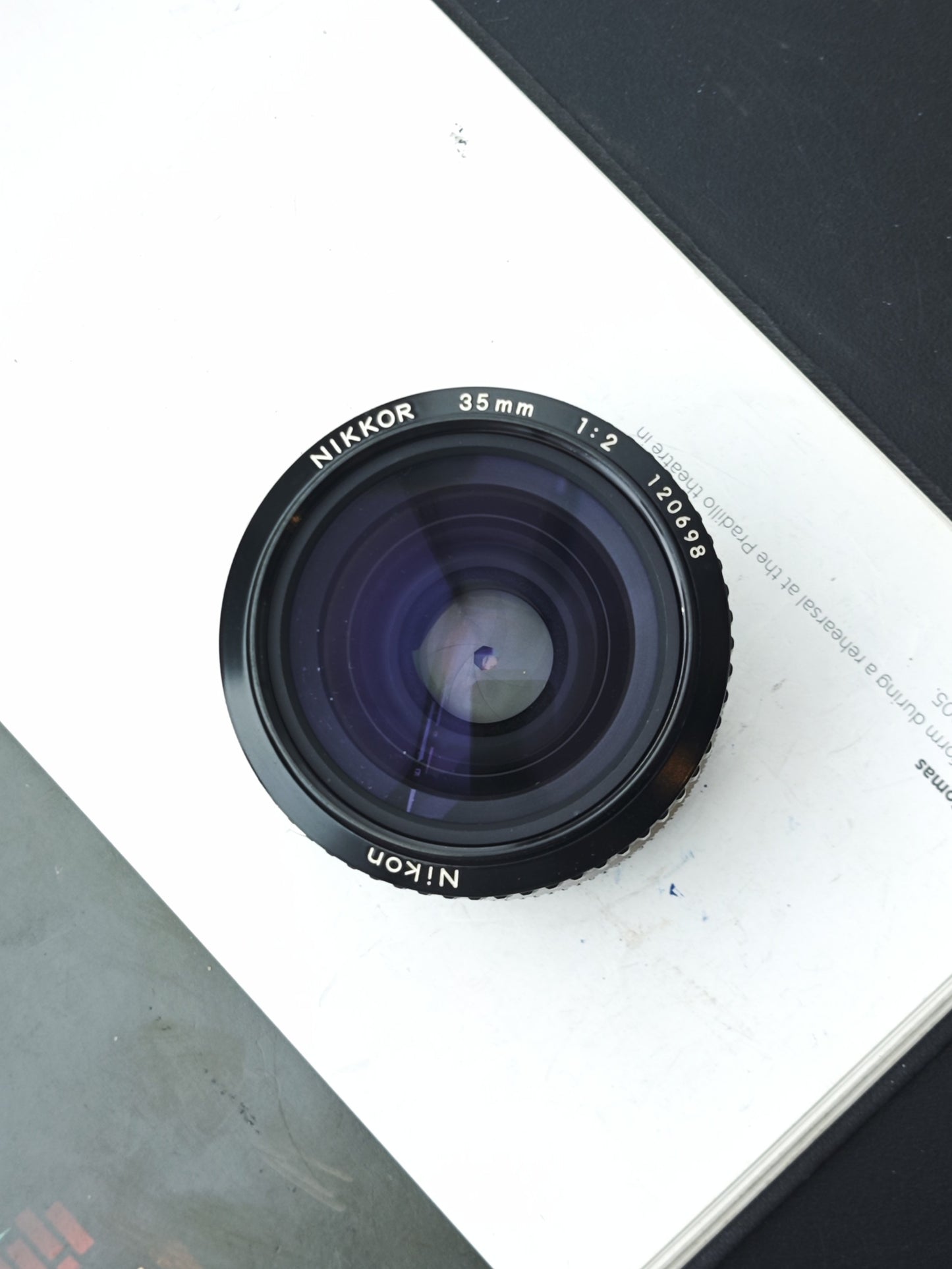 Nikon Nikkor 35mm F2 Ai