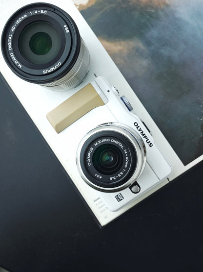 Used Olympus PEN E-PL1s with Double Zoom Kit Digital Camera