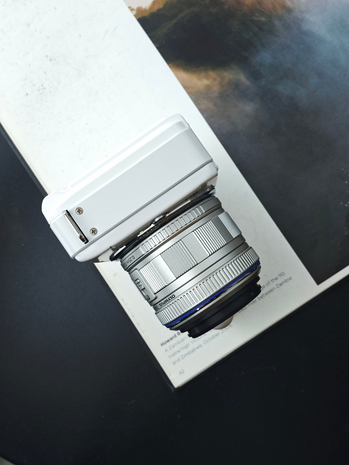 Used Olympus PEN E-PL1s with Double Zoom Kit Digital Camera