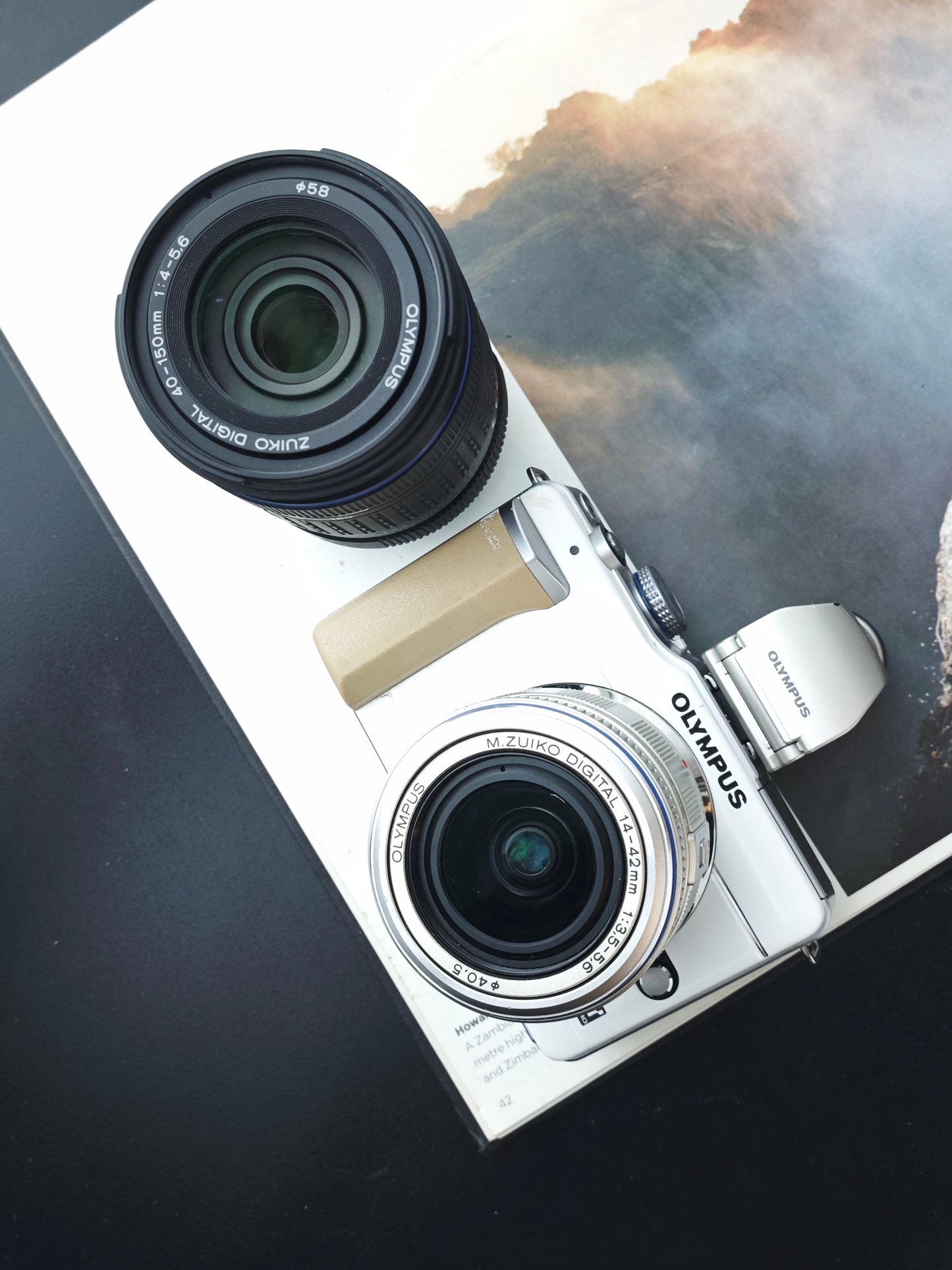 Used Olympus PEN E-PL1 with Double Zoom Kit [+Electronit View Finder VF-2, No charger]