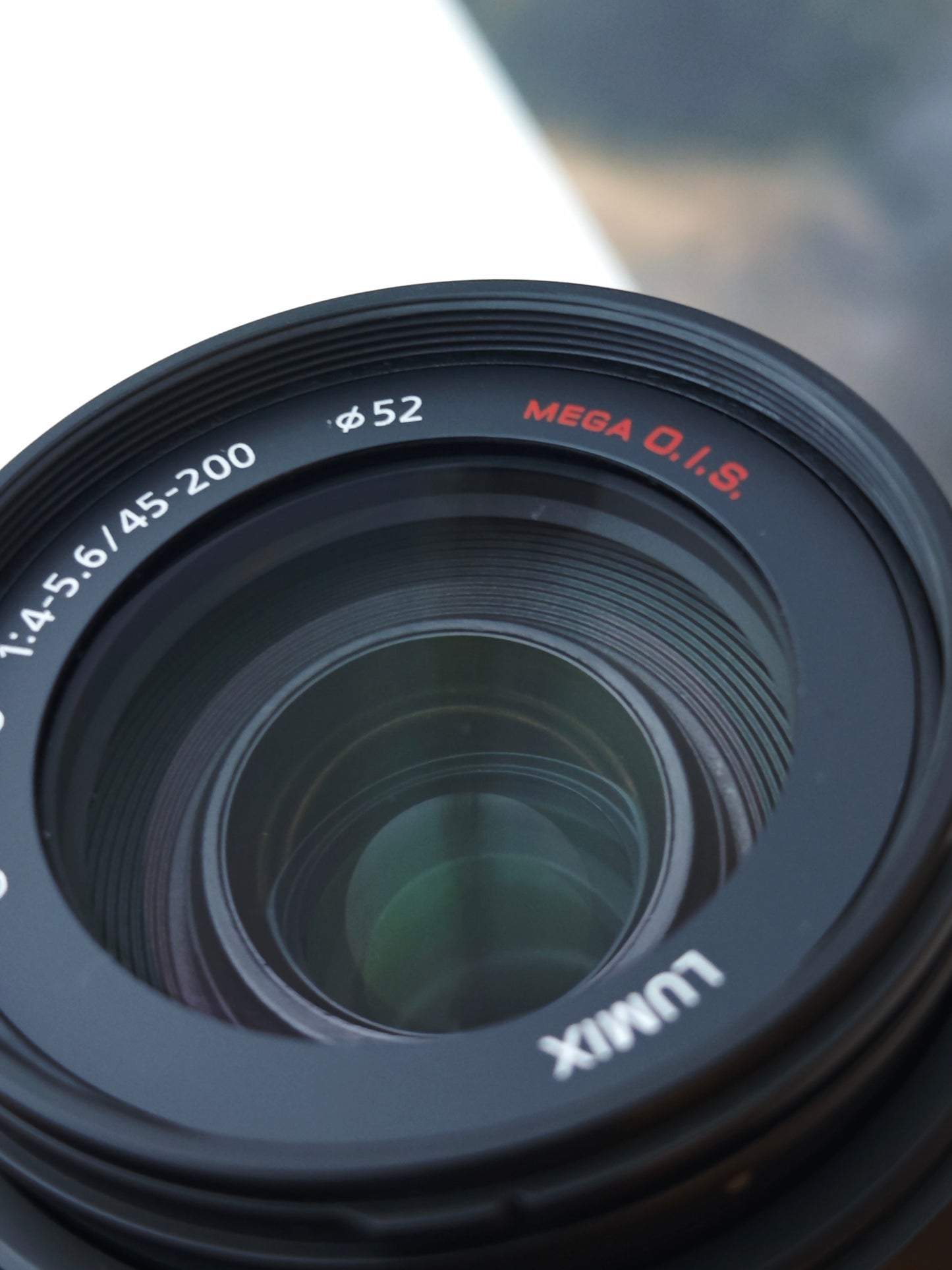 Used Panasonic Lumix G1 red with 14-45mm F3.5-5.6 and 45-200mmm F4-5.6 [JPN only, No charger]