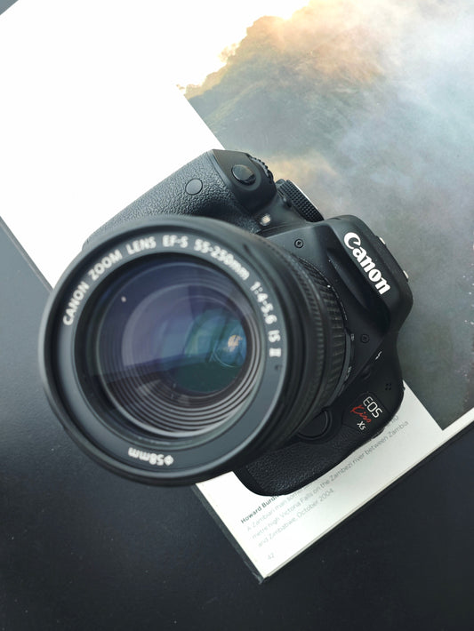 Used Canon EOS Kiss X5 with Zoom Lens EF-S 55-250mm F4-5.6 IS II Digital Camera [No charger]