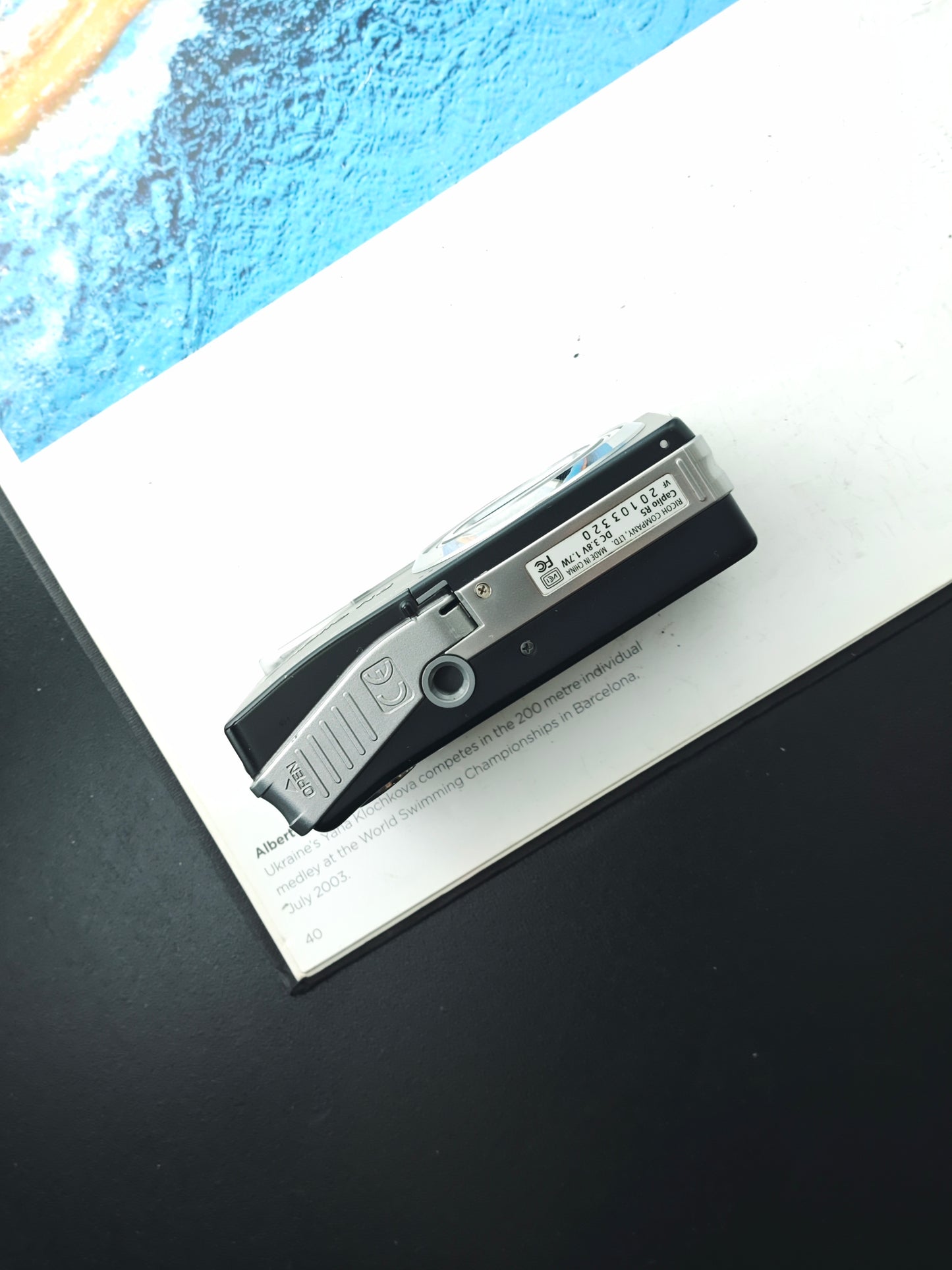 Used Ricoh Caplio R5 black Digital Camera [with box]