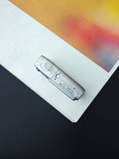 Used Canon IXY Digital 600 Digital Camera [with case]