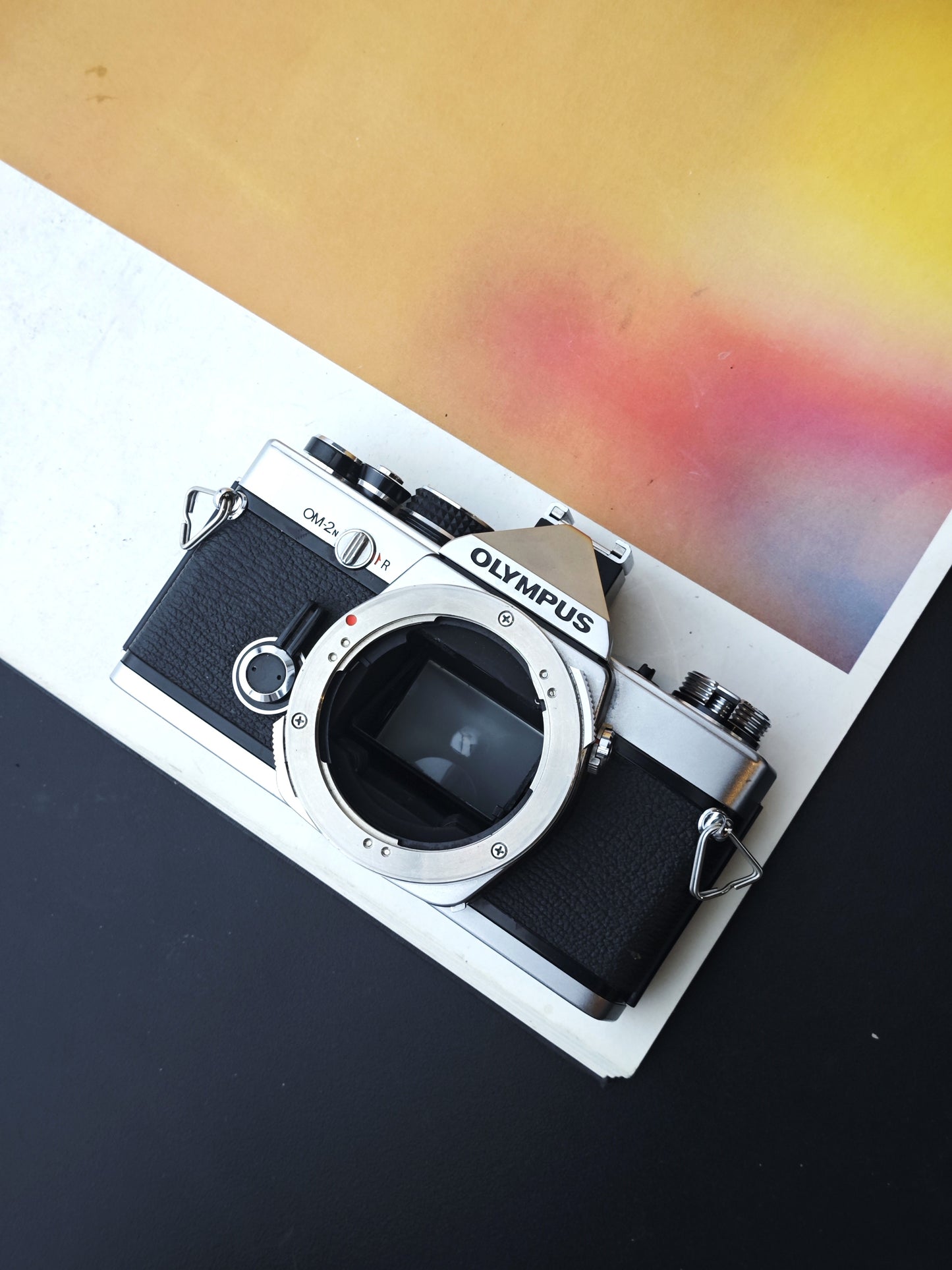 Olympus OM-2n silver body