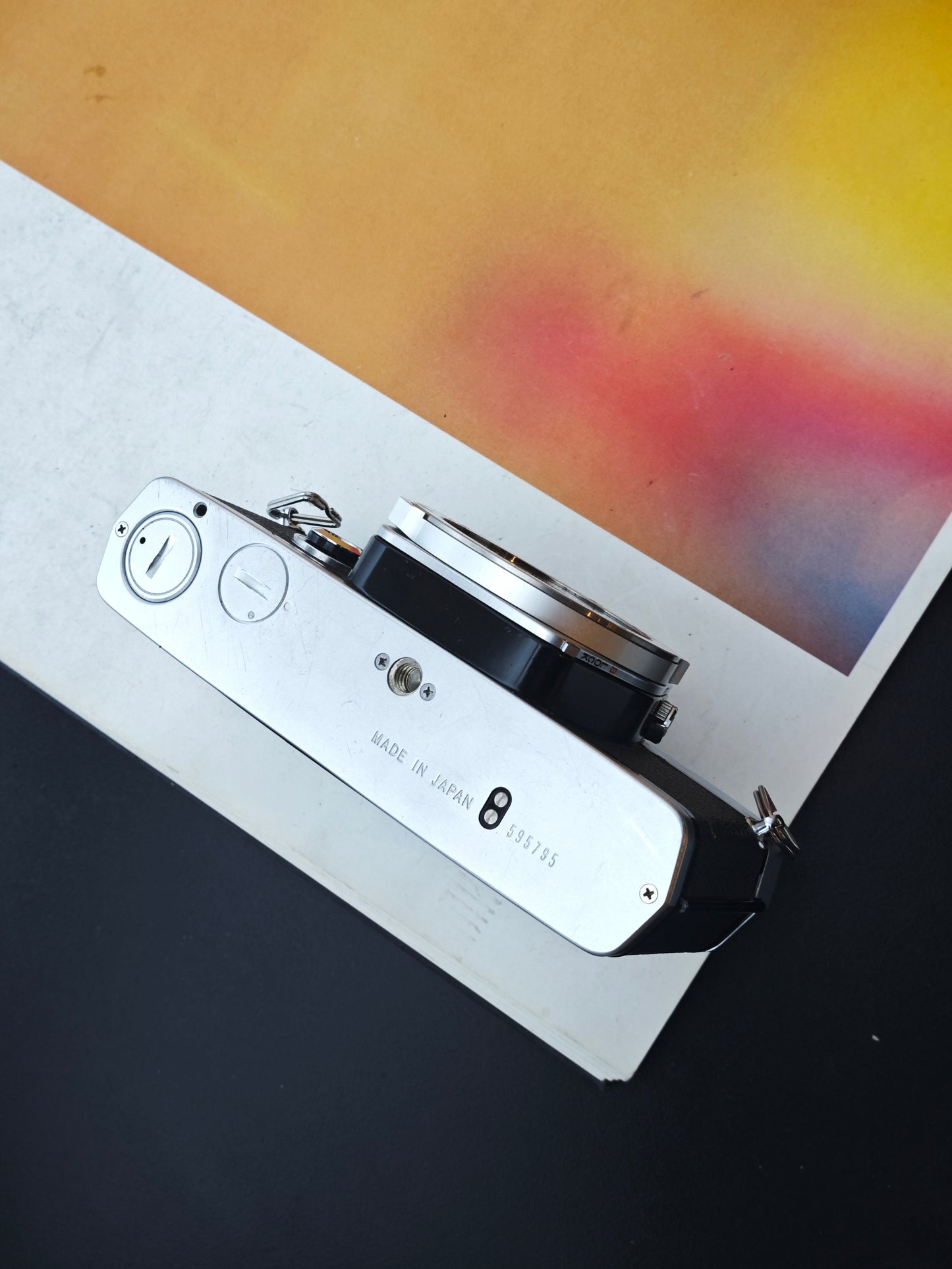 Olympus OM-2n silver body