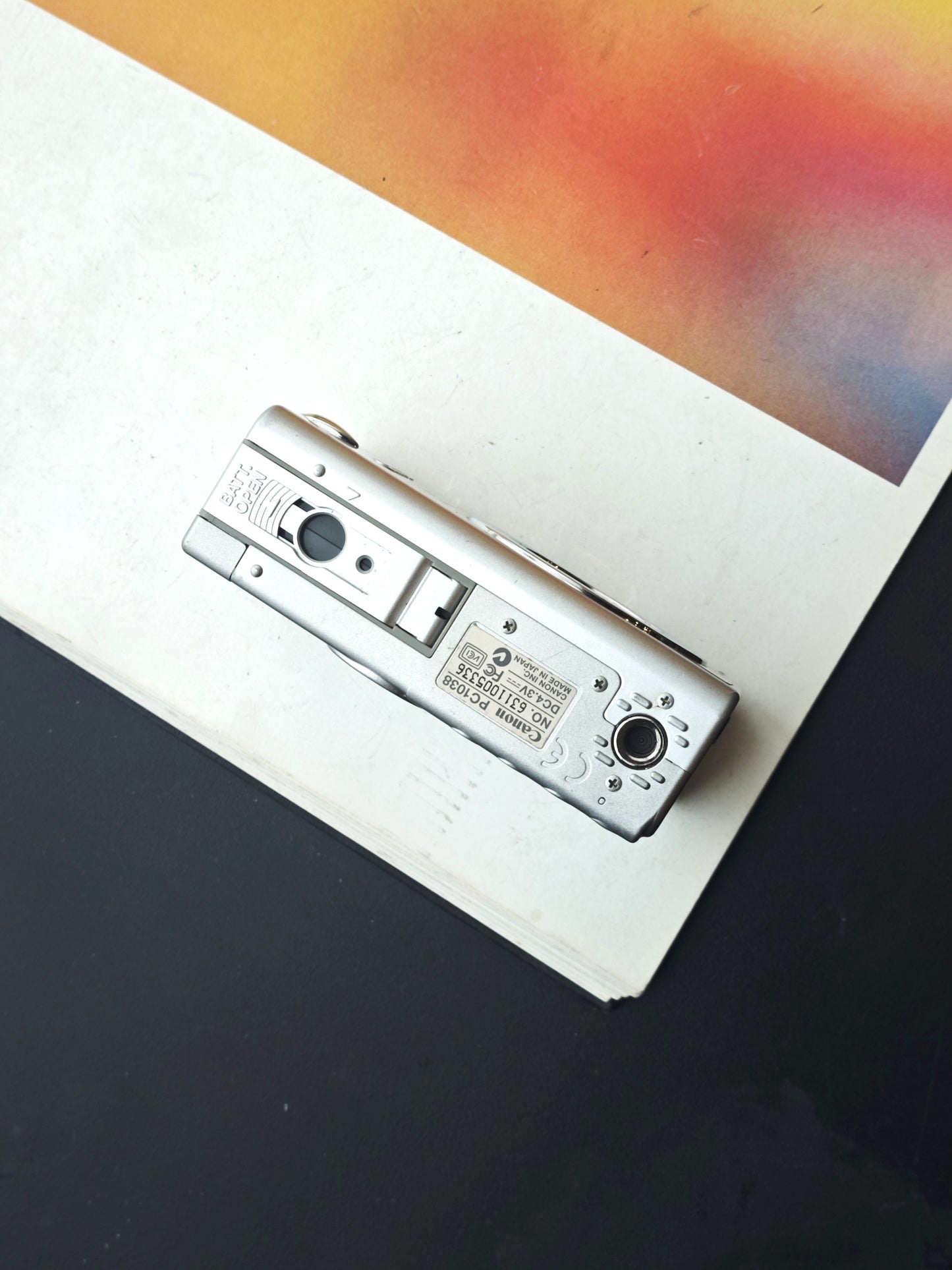 Used Canon IXY Digital 400 Digital Camera [No charger]