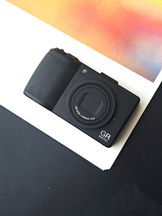 *READ* Used Ricoh GR Digital III Digital Camera [No charger]