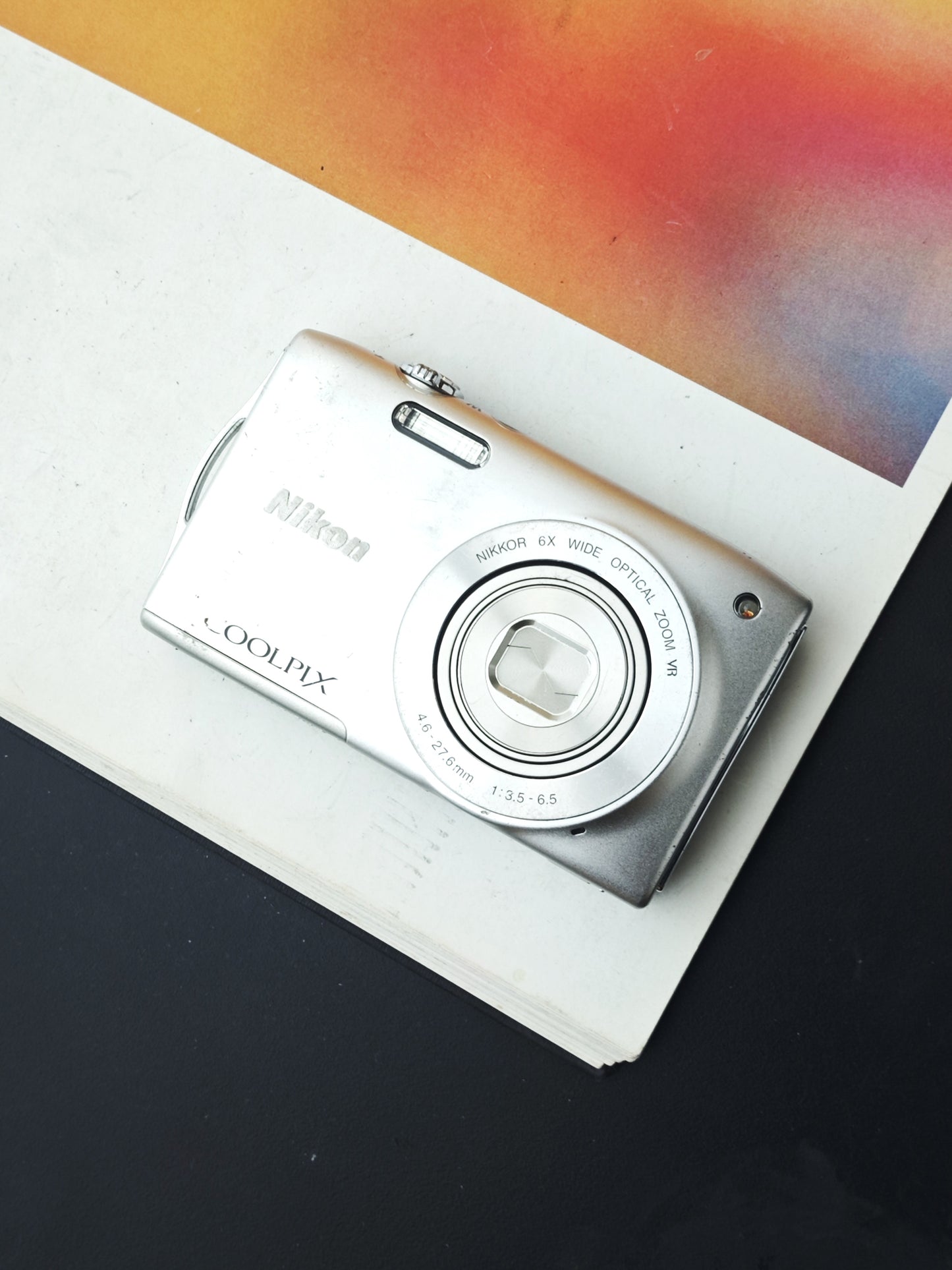 Used Nikon Coolpix S3300 silver Digital Camera [No charger]