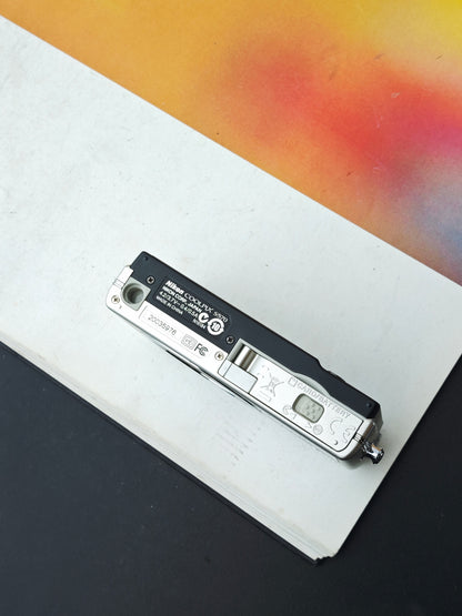 Used Nikon Coolpix S570 Digital Camera