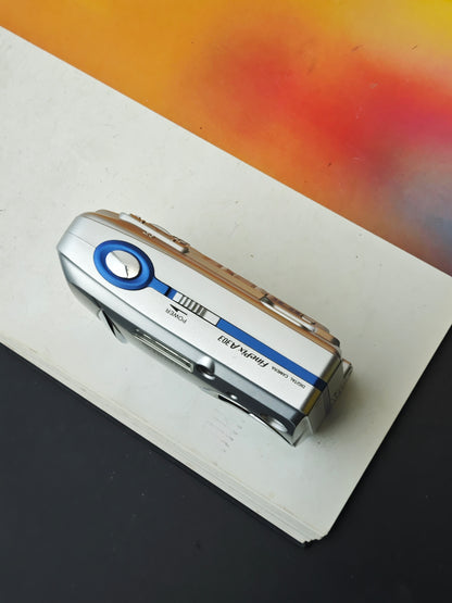 Used Fujifilm FinePix A303 Digital Camera [JPN only, with box]