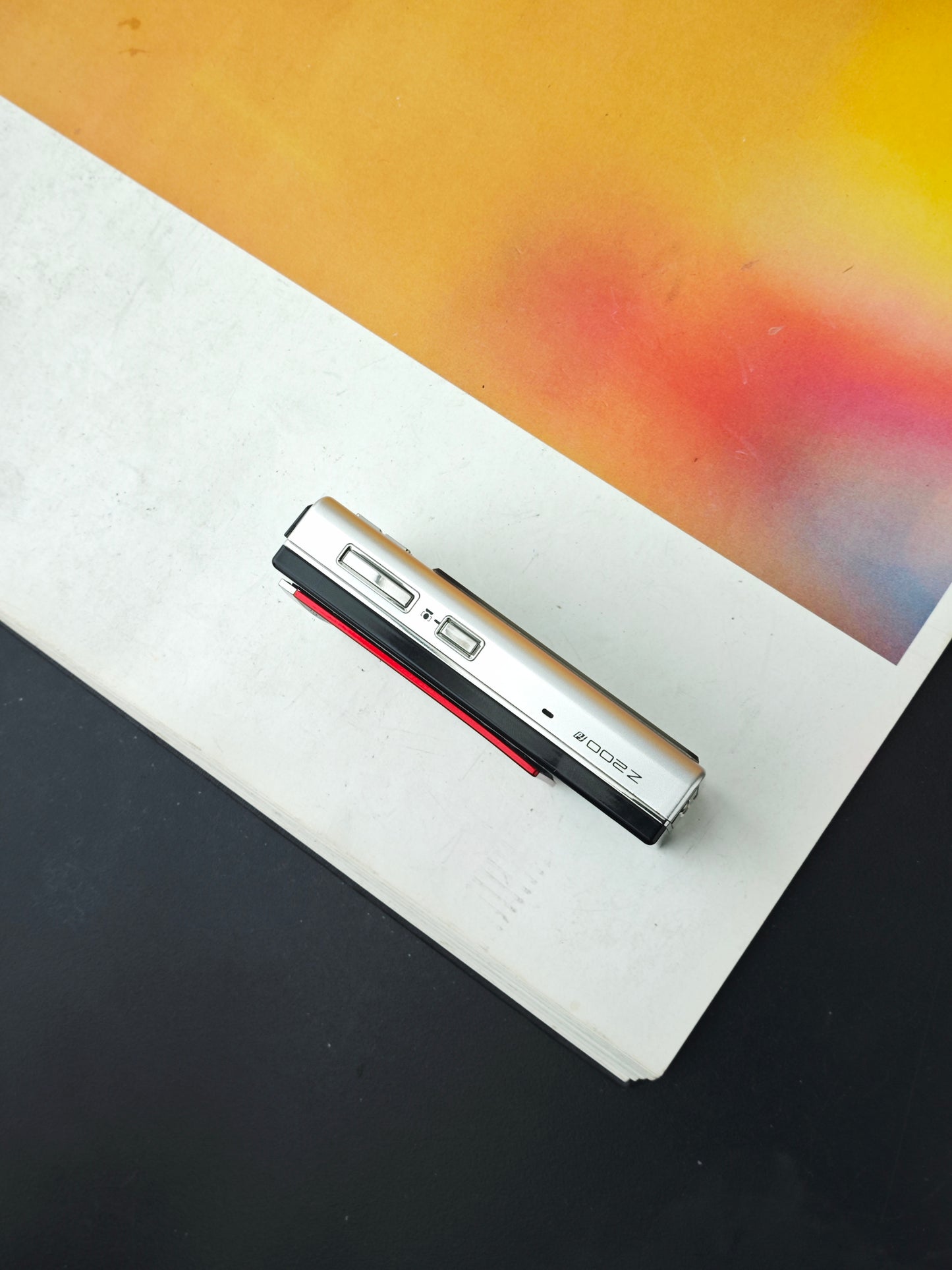 Used Fujifilm FinePix Z200 fd Digital Camera [No charger]