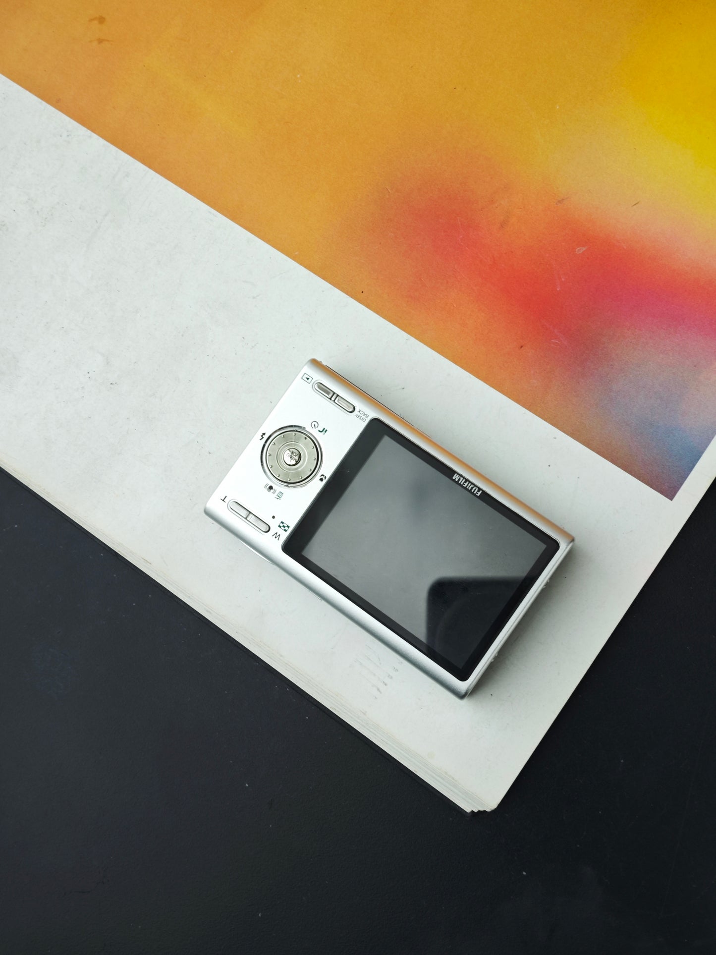 Used Fujifilm FinePix Z200 fd Digital Camera [No charger]