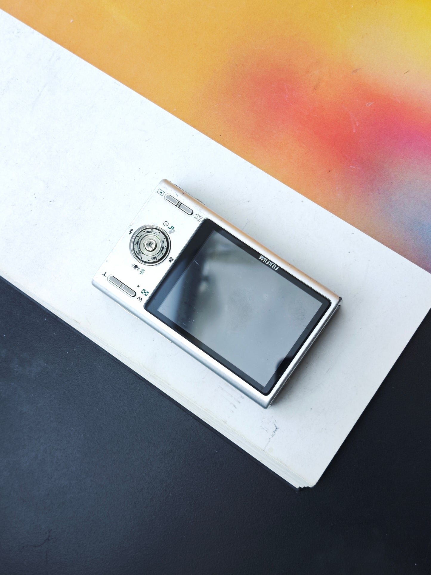 Used Fujifilm FinePix Z200 fd Digital Camera [No charger]