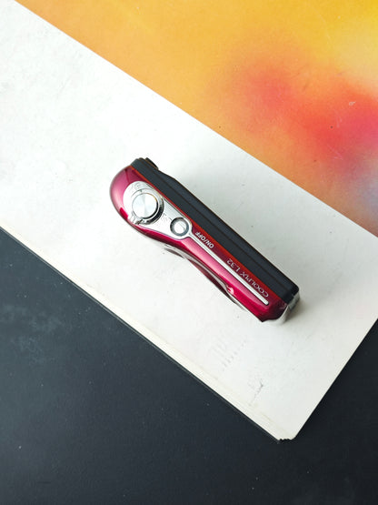 Used Nikon Coolpix L32 red Digital Camera [with box]