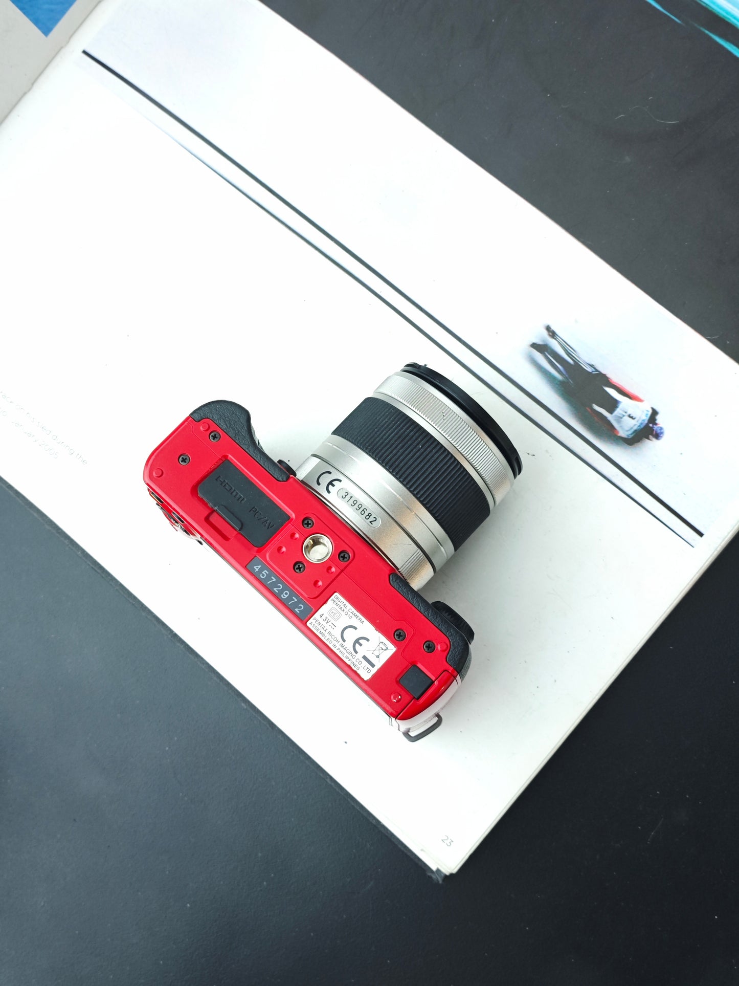 Used Pentax Q10 SR red with 02 Standard Zoom 5-15mm