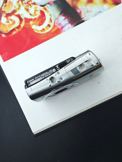 Used Canon IXY Digital 800 IS Digital Camera [No charger]