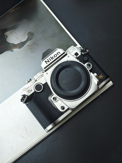 Used Nikon Df silver body Digital Camera [with box]