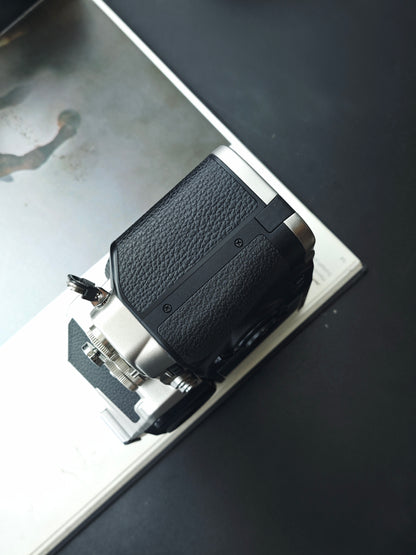 Used Nikon Df silver body Digital Camera [with box]