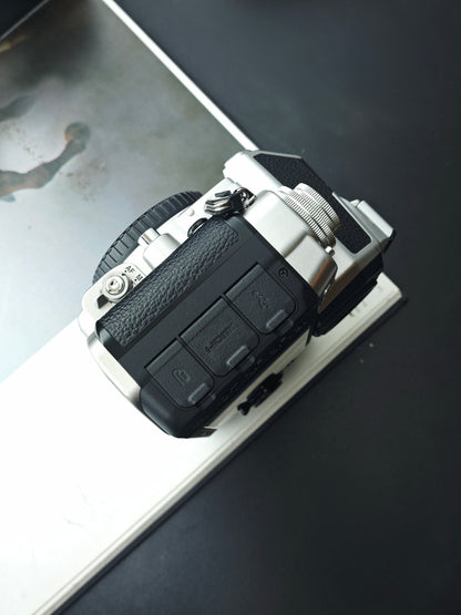 Used Nikon Df silver body Digital Camera [with box]