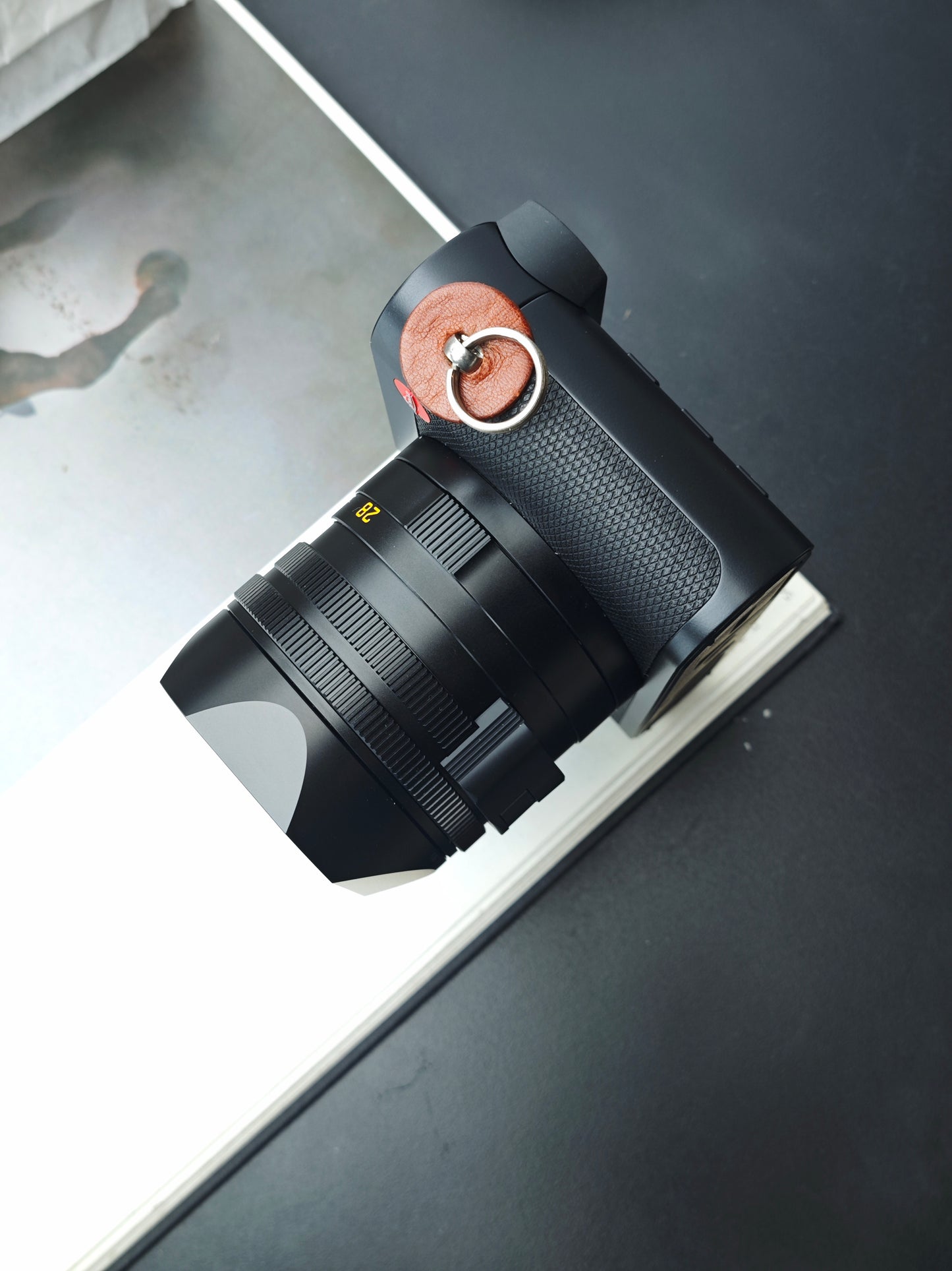 Used Leica Q2 black 19050 Digital Camera [with box]