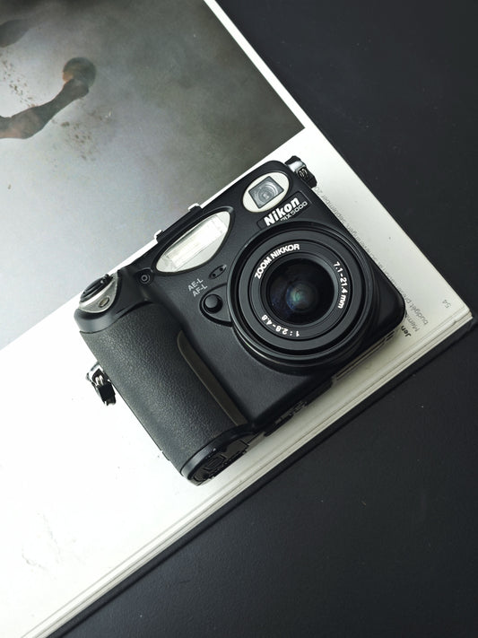 *READ* Used Nikon Coolpix 5000 Digital Camera