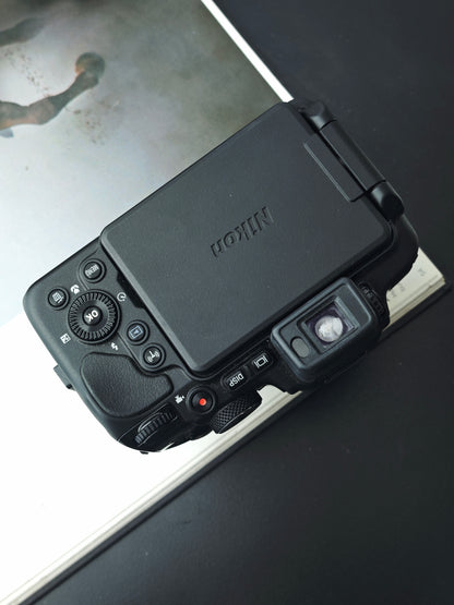 Used Nikon Coolpix P610 Digital Camera [์No charger]