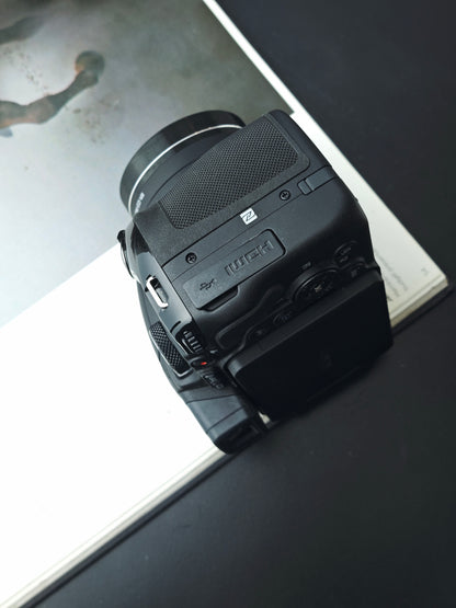 Used Nikon Coolpix P610 Digital Camera [์No charger]