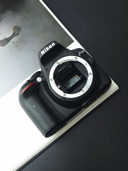 Used Nikon D5300 body Digital Camera [No charger]