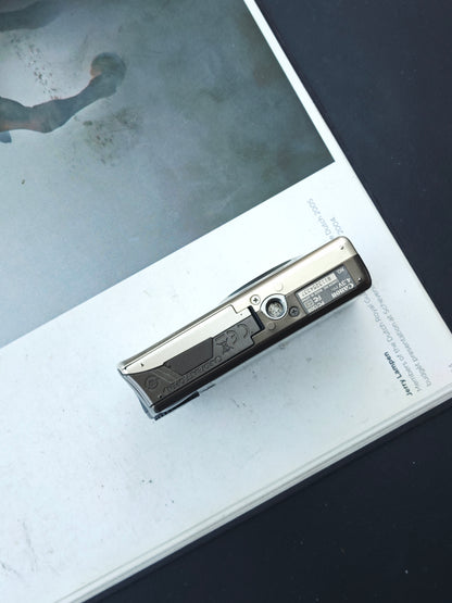 Used Canon IXY Digital 920 IS Digital Camera [with box]