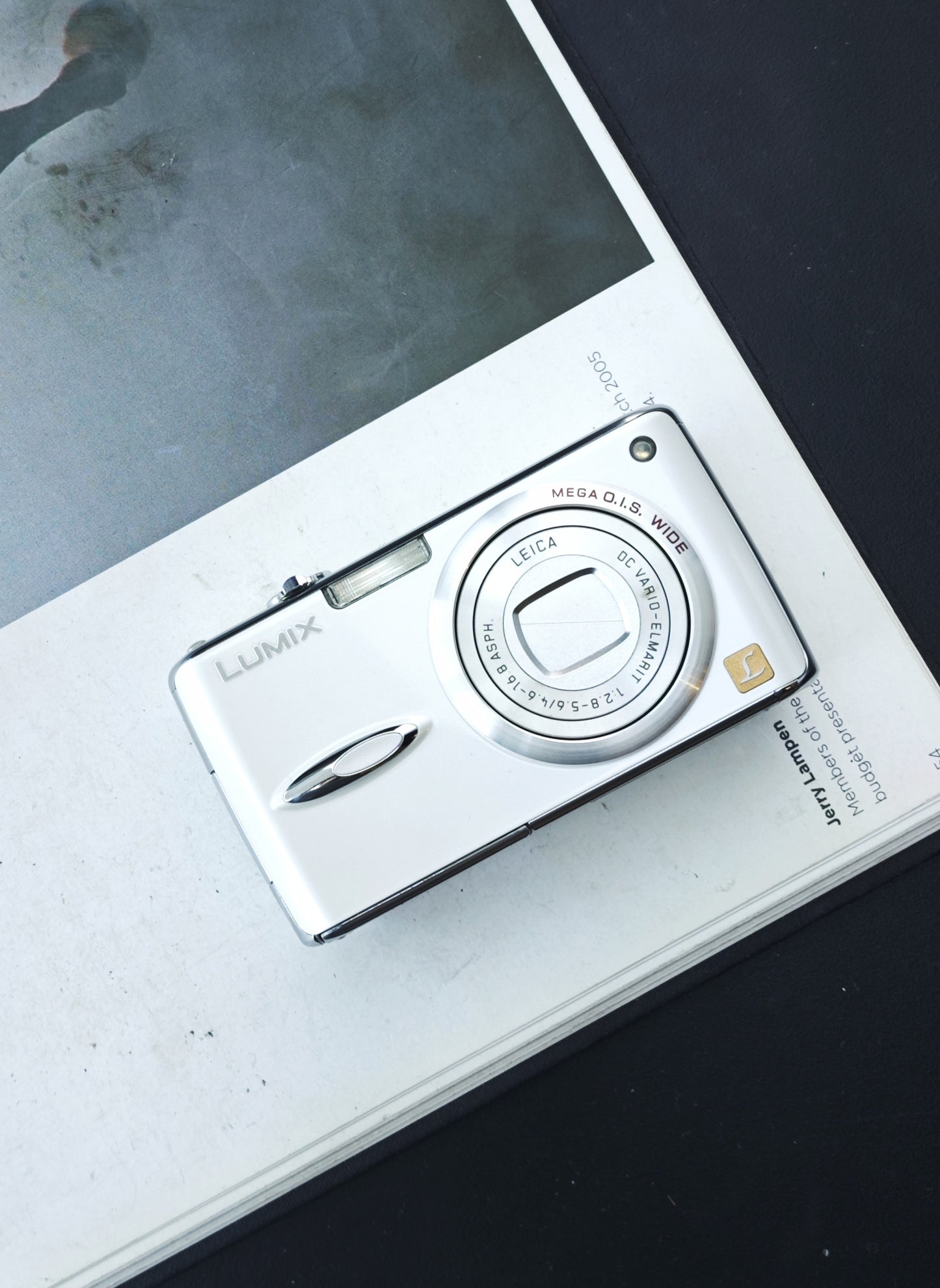 Used Panasonic Lumix DMC-FX01 white Digital Camera [with box]