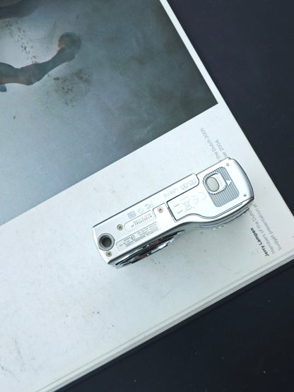 Used Olympus FE-180 Digital Camera