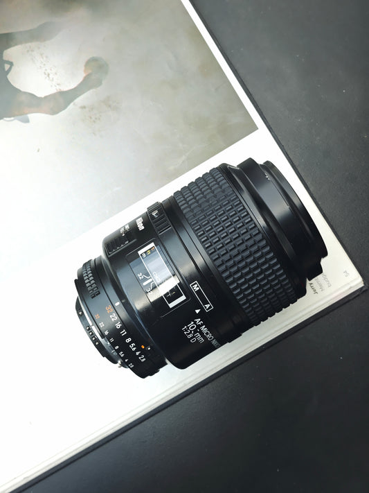 Nikon AF Micro Nikkor 105mm F2.8 D