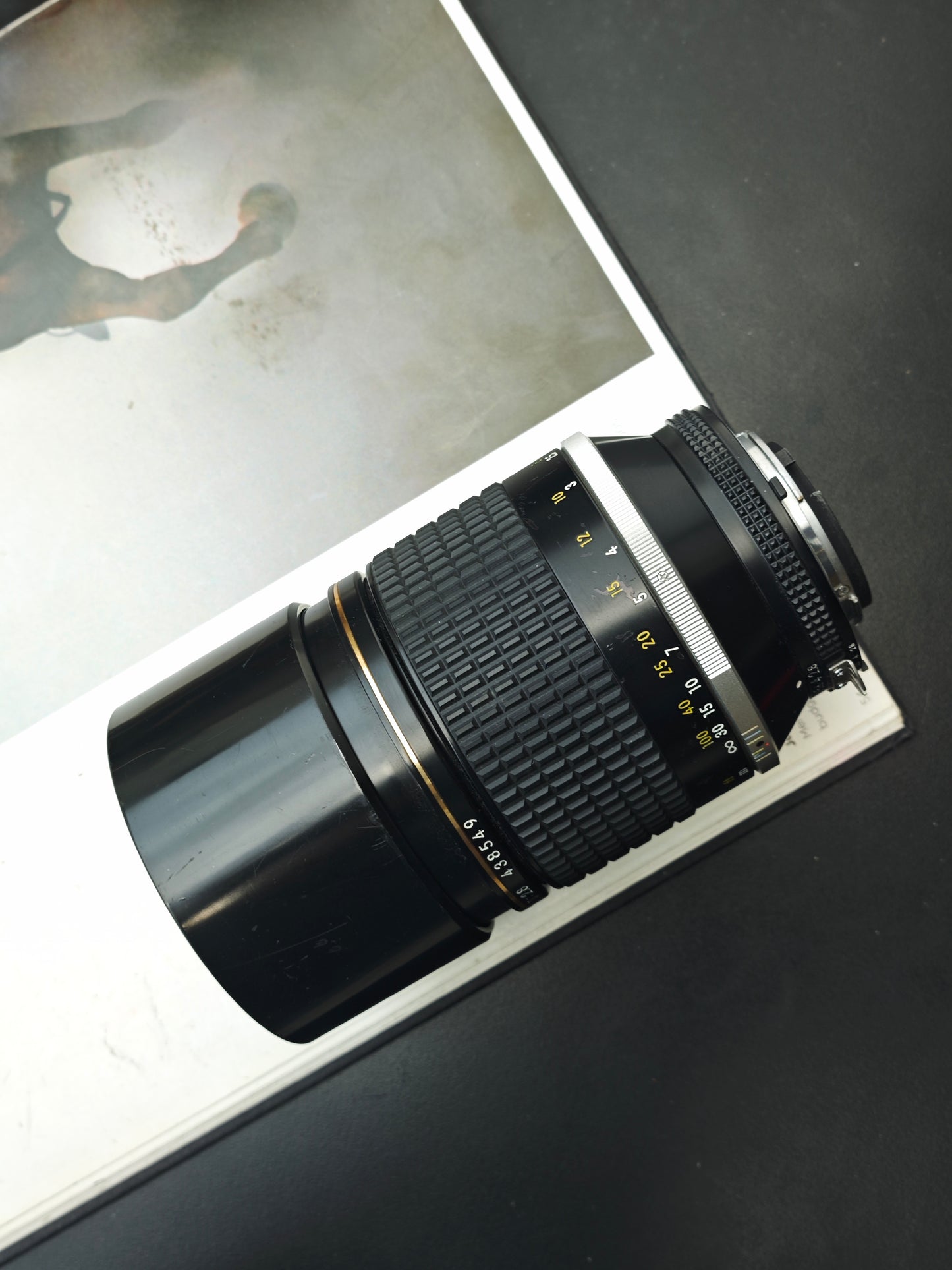 Nikon ED Nikkor 180mm F2.8 Ai-S #438549