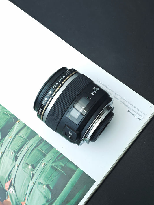 Canon Macro Lens EF-S 60mm F2.8 USM