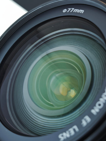 Canon Zoom Lens EF 24-105mm F4 L IS USM #1078655