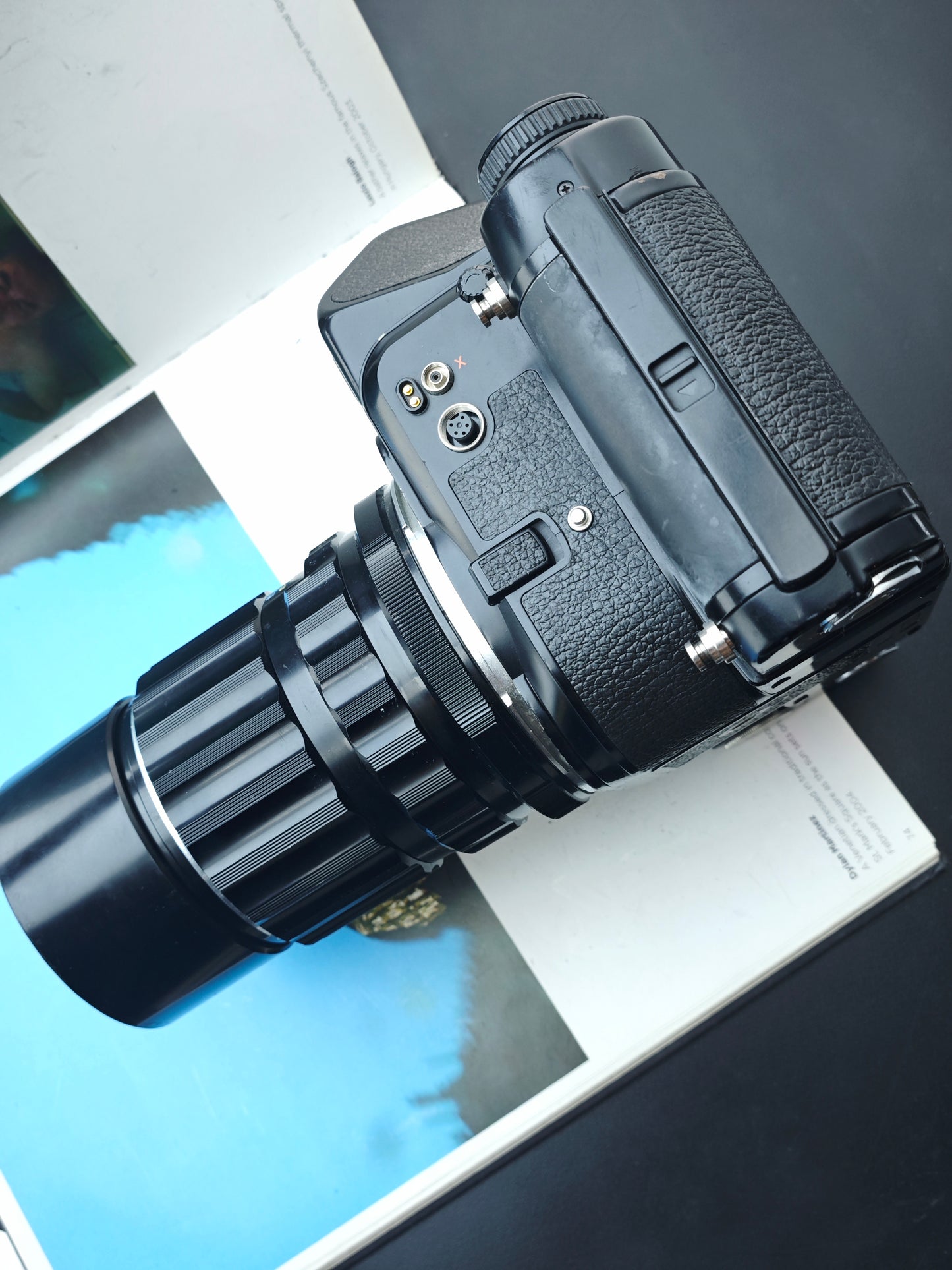 Pentax 67II with Super-Multi-Coated TAKUMAR/6x7 200mm F4