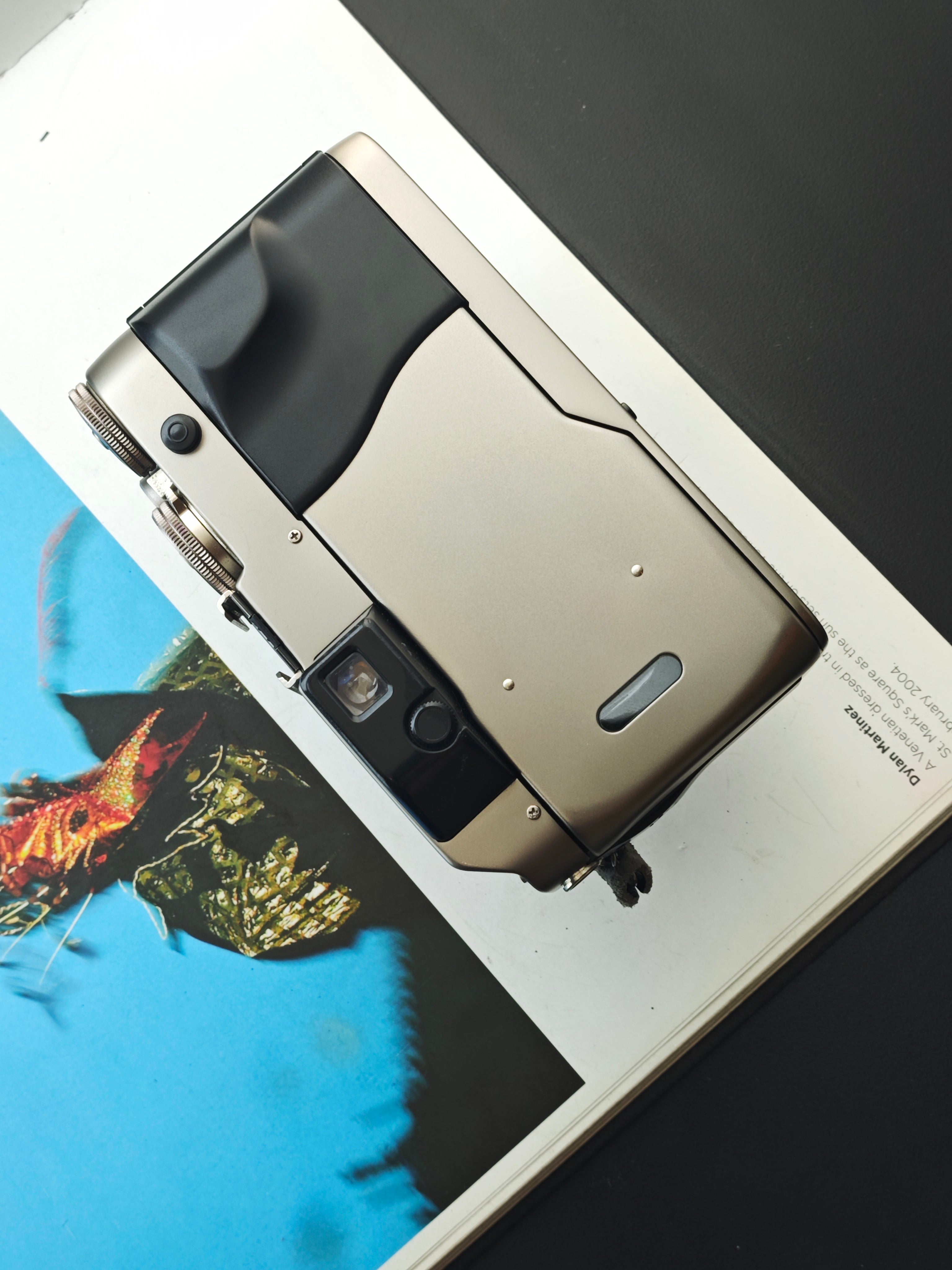 Contax G1 green label with Planar 45mm F2 T* and Sonnar 90mm F2.8