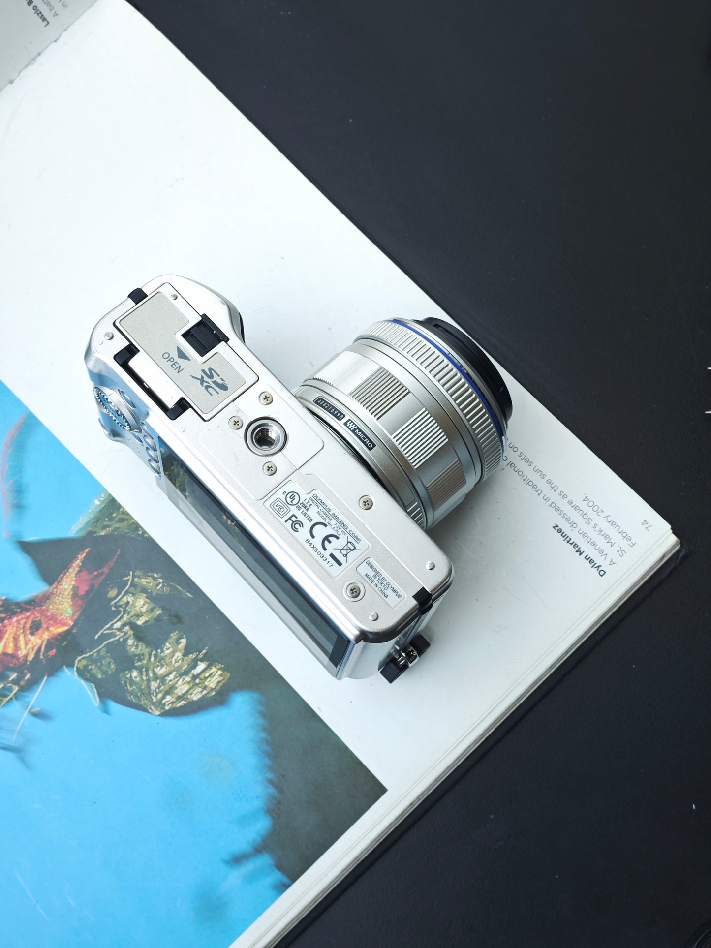 Used Olympus PEN E-PL2 with Olympus m.Zuiko Digital 14-42mm F3.5-5.6 Digital Camera [No charger]