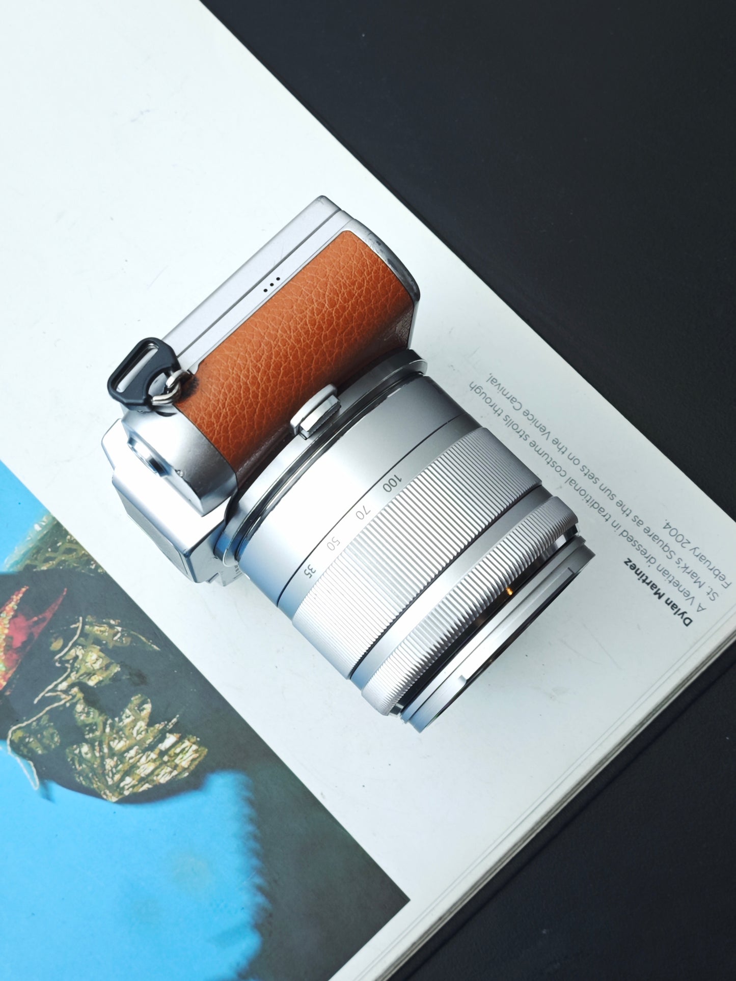 *READ* Used Panasonic Lumix DMC-GF7 red with Lumix G 14mm F2.5 [JPN only,No charger]