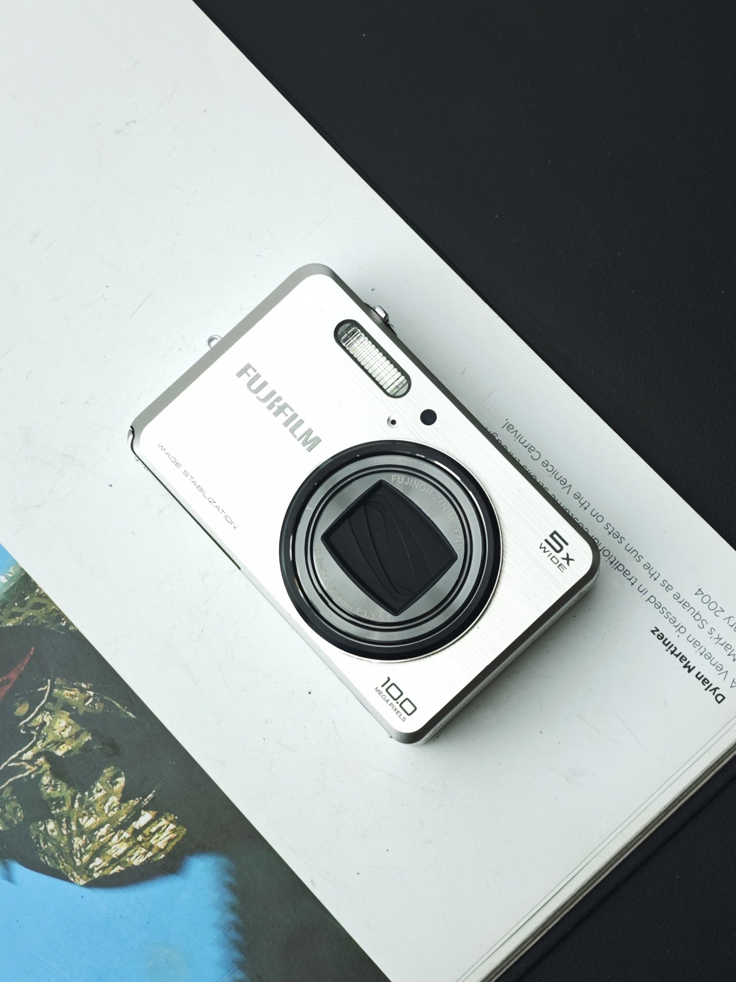 Used Fujifilm FinePix J250 Digital Camera [No charger] #9F014782