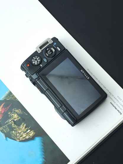 Used Olympus Stylus Tough TG-850  Digital Camera [No charger]