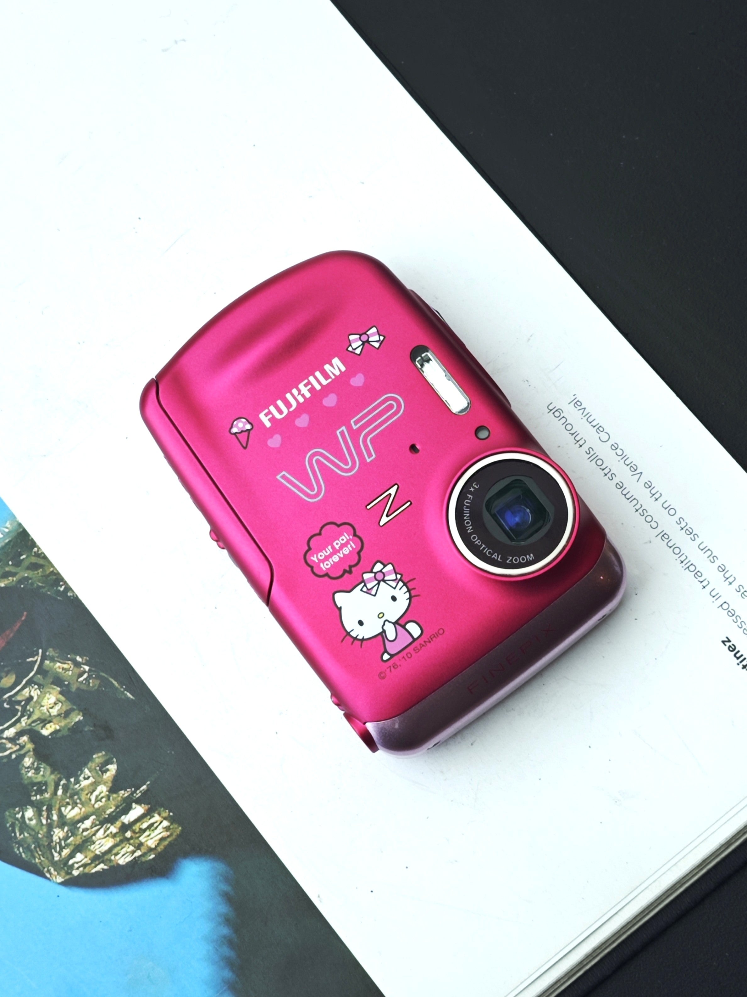 RARE!! Used Fujifilm FinePix Z33WP Hello Kitty Digital Camera