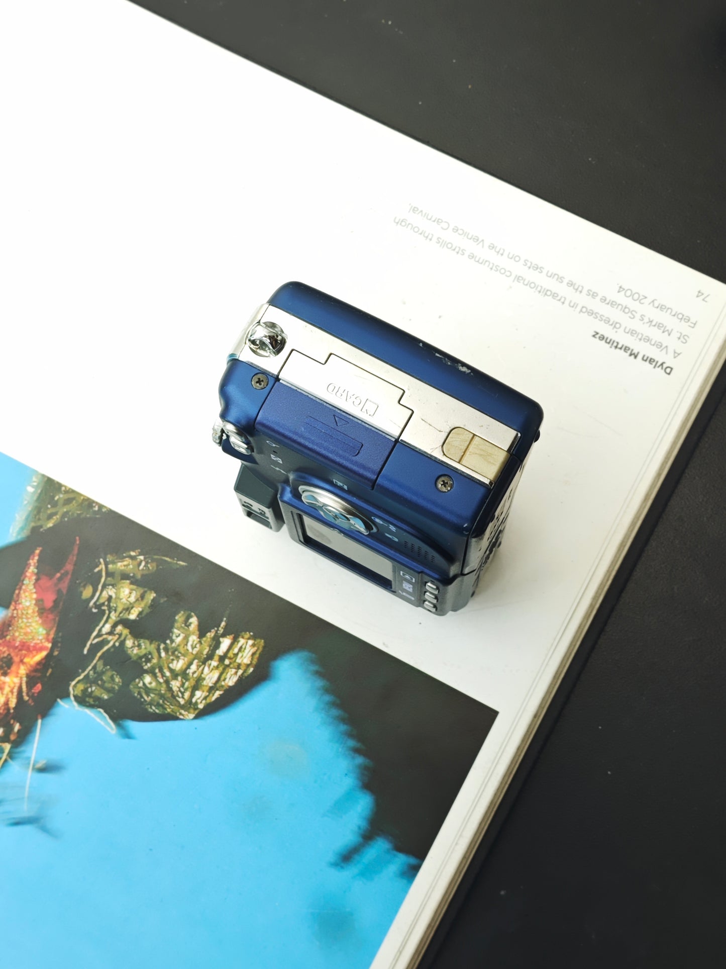 Used Nikon Coolpix 5200 blue Digital Camera